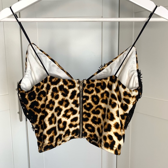 Cute ribbed leopard cami💕 - Picture 2 of 4